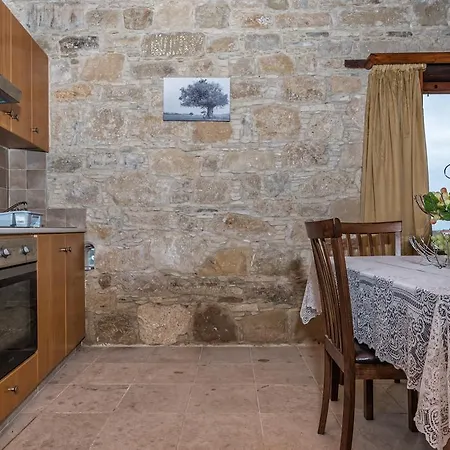 Diamantos House * Zygi